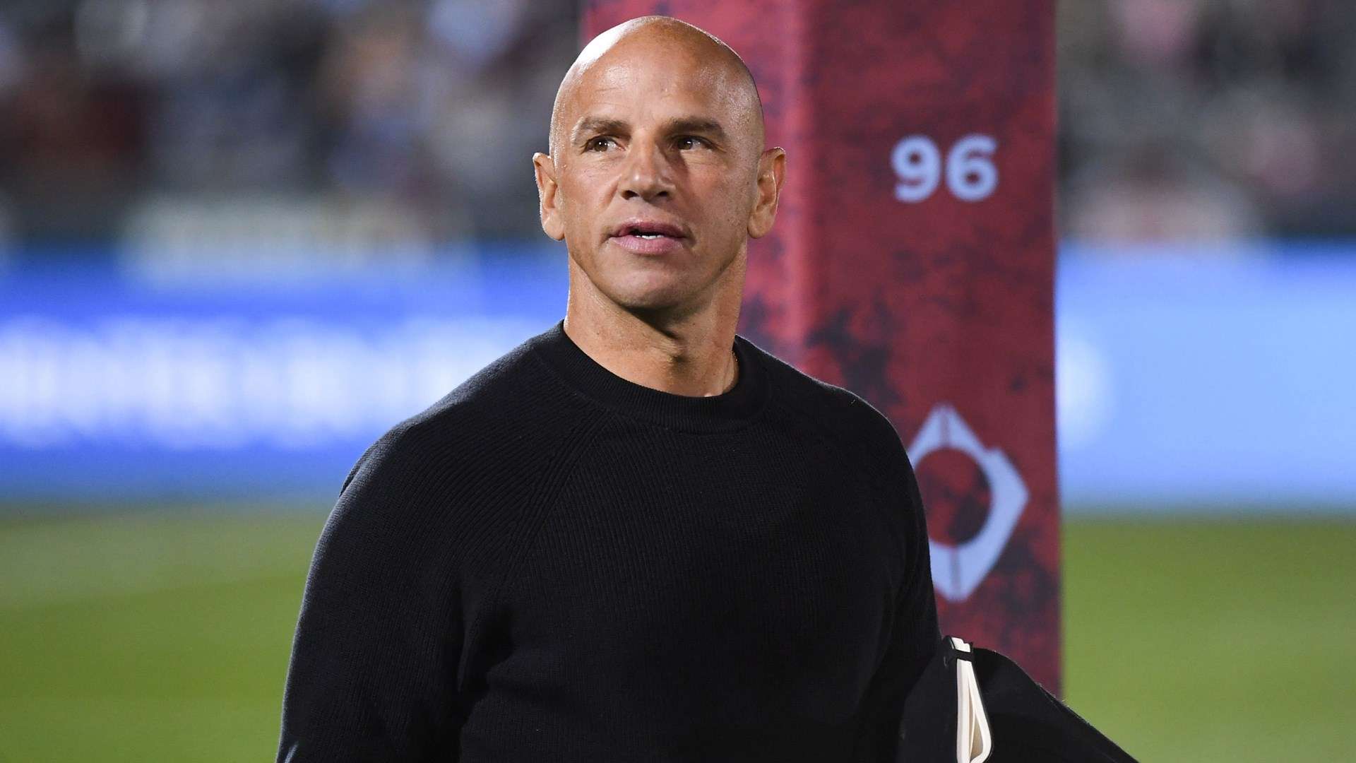 球员间保持 球员间保持